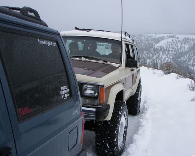 PHOTOS > EWOR Pine Mountain New Year 4×4 Snow Wheeling 5