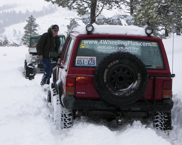 PHOTOS > EWOR Pine Mountain New Year 4×4 Snow Wheeling 10