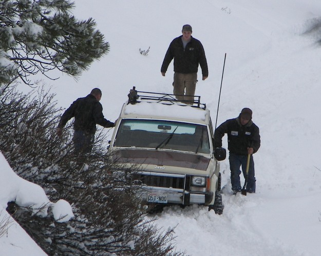 PHOTOS > EWOR Pine Mountain New Year 4×4 Snow Wheeling 11