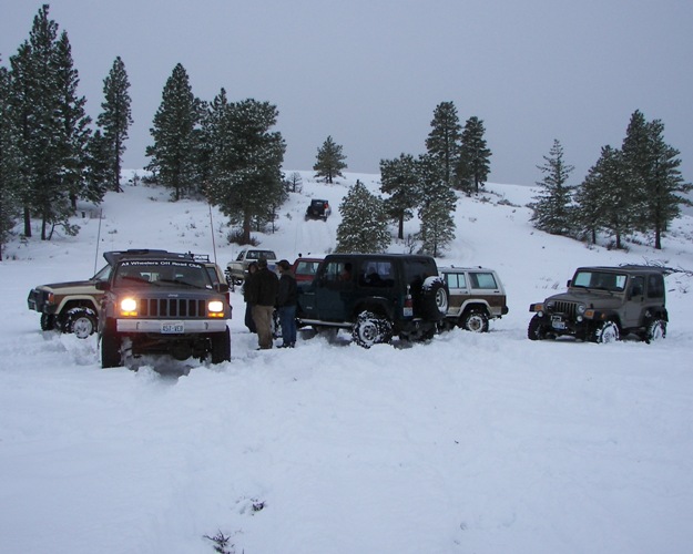 PHOTOS > EWOR Pine Mountain New Year 4×4 Snow Wheeling 14