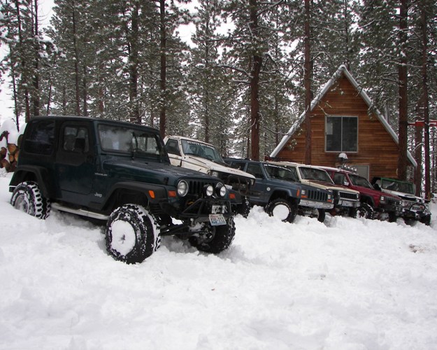 PHOTOS > EWOR Pine Mountain New Year 4×4 Snow Wheeling 19