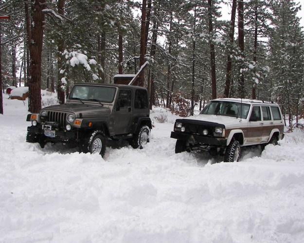 PHOTOS > EWOR Pine Mountain New Year 4×4 Snow Wheeling 20