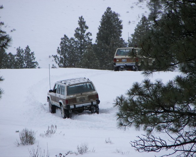 PHOTOS > EWOR Pine Mountain New Year 4×4 Snow Wheeling 26