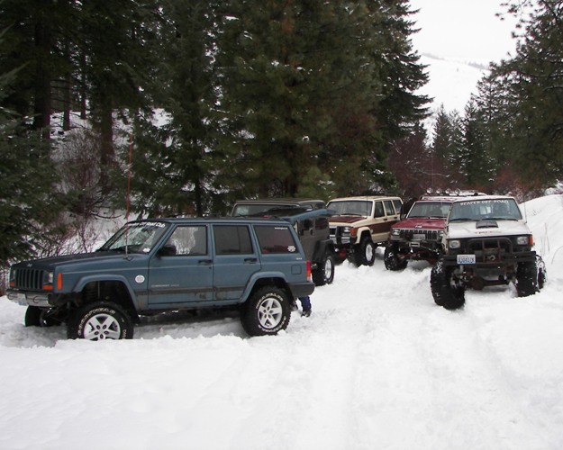 PHOTOS > EWOR Pine Mountain New Year 4×4 Snow Wheeling 42