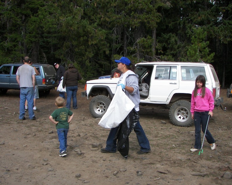 Photos: PNW4WDA Region 4 Pick Up A Mountain 10