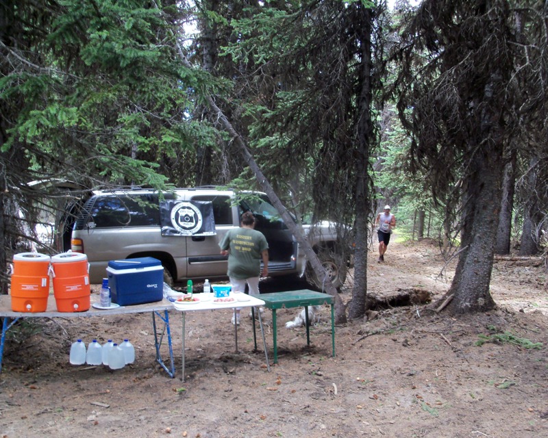 Photos: Grey Rock 50K Aid Station 11