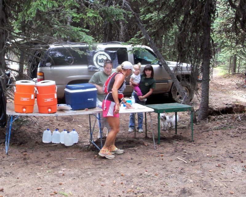 Photos: Grey Rock 50K Aid Station 17