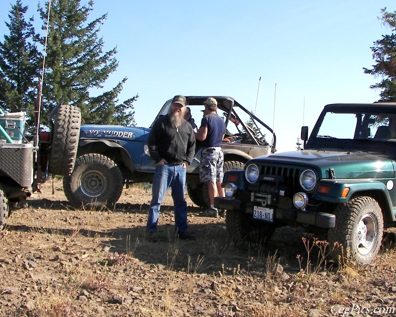 Yakima Showdown on a Jeep Wrangler - Osprey Bay Outdoors