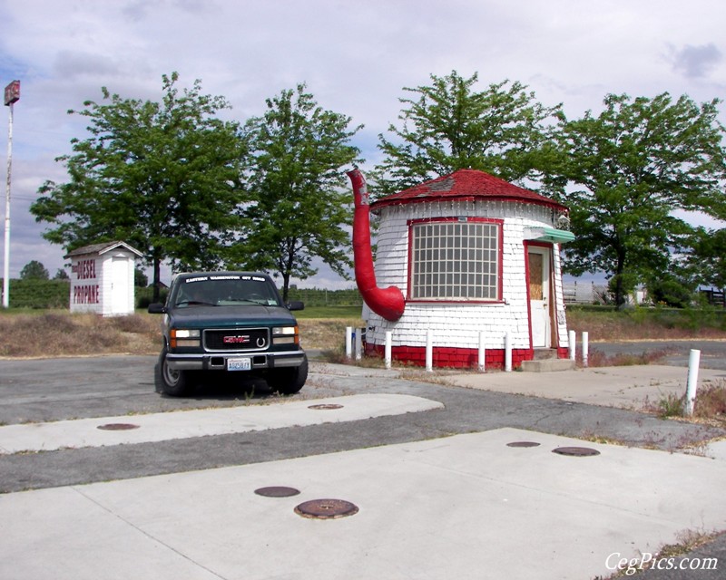 Teapot Dome Service Station