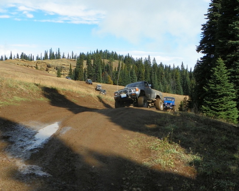 Photos: PNW4WDA Region 4 Pick Up A Mountain 44