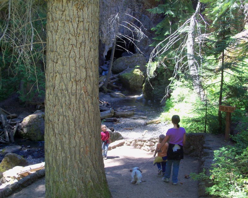 Photos: Boulder Cave Hike and Sightseeing Drive 11