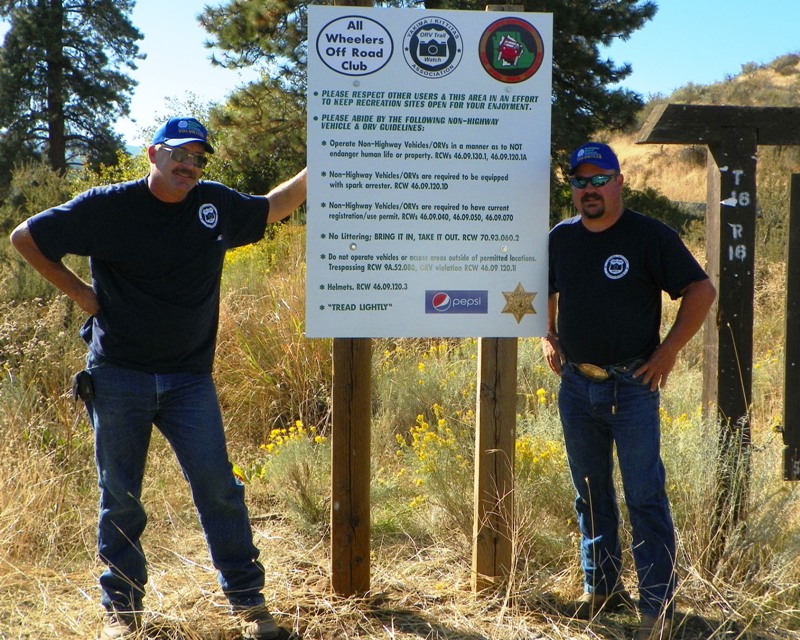 Photos: National Public Lands Day Volunteer Work in Yakima County 37