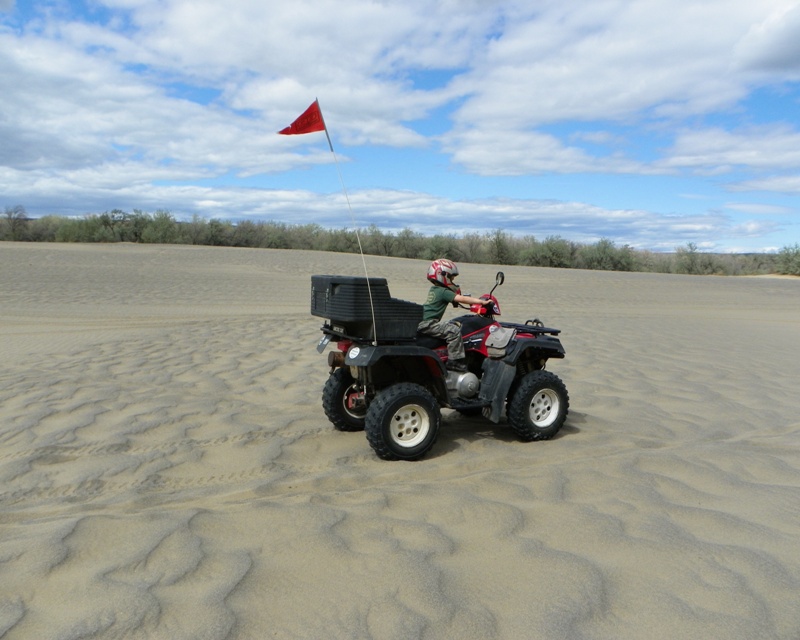 PHOTOS > EWOR: 2011 Beverly Dunes Clean-up & Camp-out 8