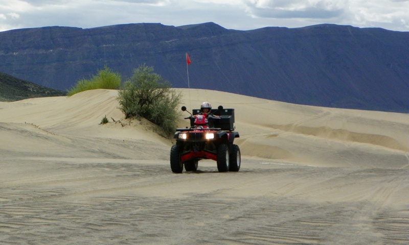 PHOTOS > EWOR: 2011 Beverly Dunes Clean-up & Camp-out 9