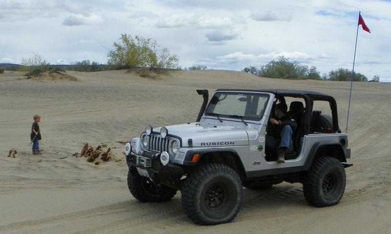 PHOTOS > EWOR: 2011 Beverly Dunes Clean-up & Camp-out 32