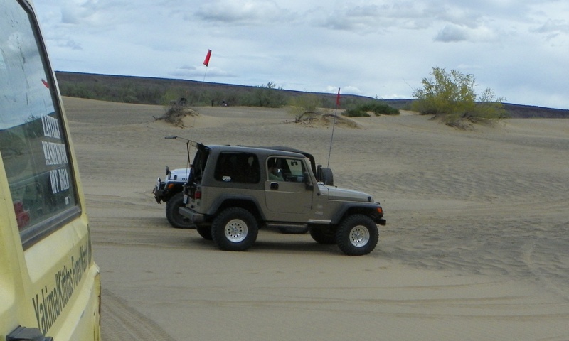 PHOTOS > EWOR: 2011 Beverly Dunes Clean-up & Camp-out 33