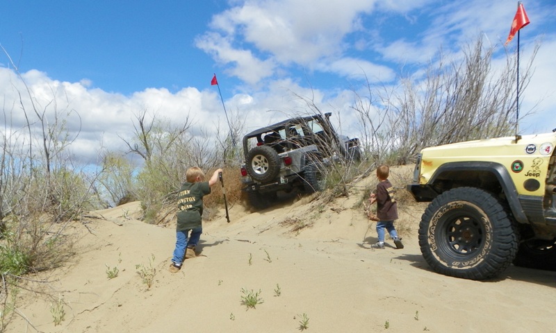 PHOTOS > EWOR: 2011 Beverly Dunes Clean-up & Camp-out 43