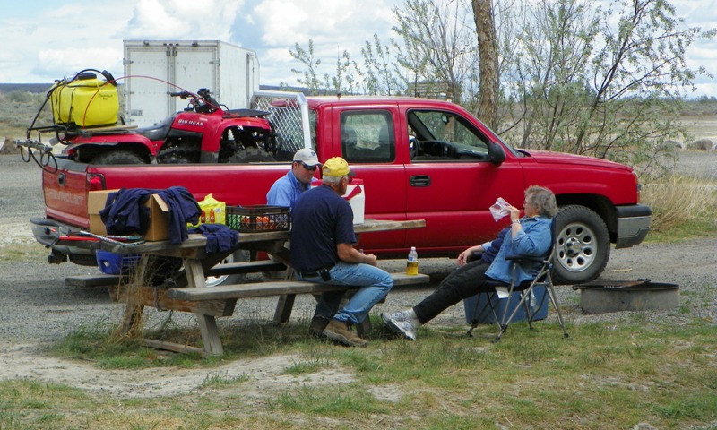 PHOTOS > EWOR: 2011 Beverly Dunes Clean-up & Camp-out 57