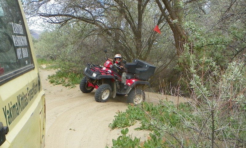 PHOTOS > EWOR: 2011 Beverly Dunes Clean-up & Camp-out 89