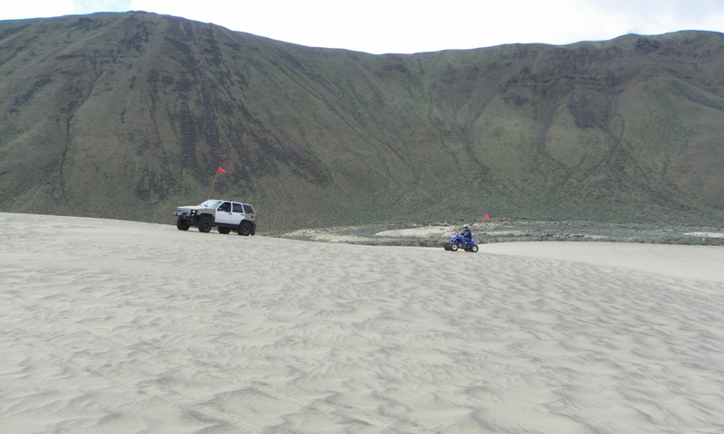 PHOTOS > EWOR: 2011 Beverly Dunes Clean-up & Camp-out 90