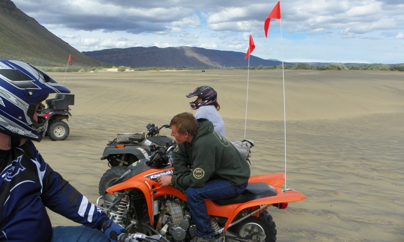 PHOTOS > EWOR: 2011 Beverly Dunes Clean-up & Camp-out 93