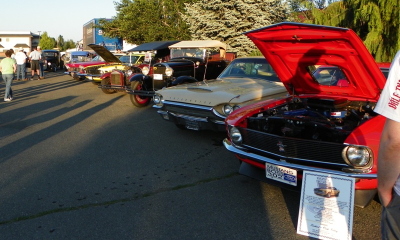 Hot Rods & Harleys 11