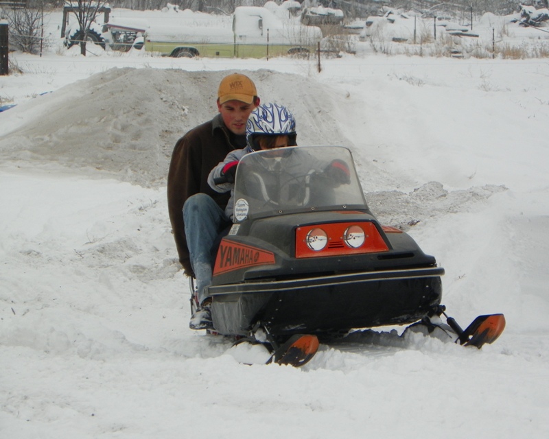 Snowmobile fun at Eastern Washington Adventures 20