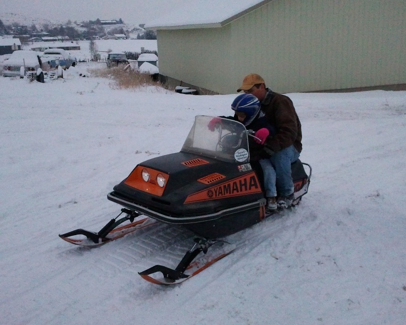 Snowmobile fun at Eastern Washington Adventures 45