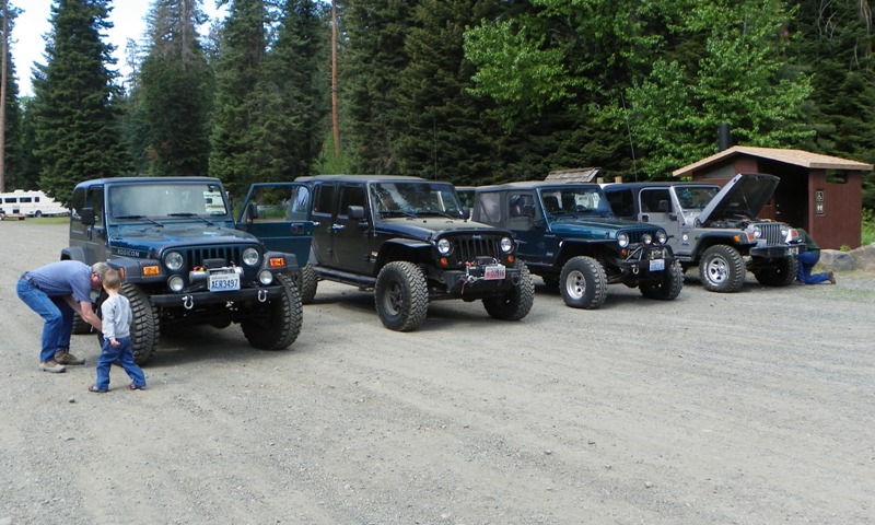 PHOTOS > EWA: Memorial Day 4×4 Snow Run at the Ahtanum State Forest 1