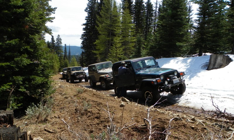 PHOTOS > EWA: Memorial Day 4×4 Snow Run at the Ahtanum State Forest 12