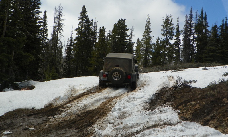 Memorial Day 4×4 Snow Run at the Ahtanum State Forest 43