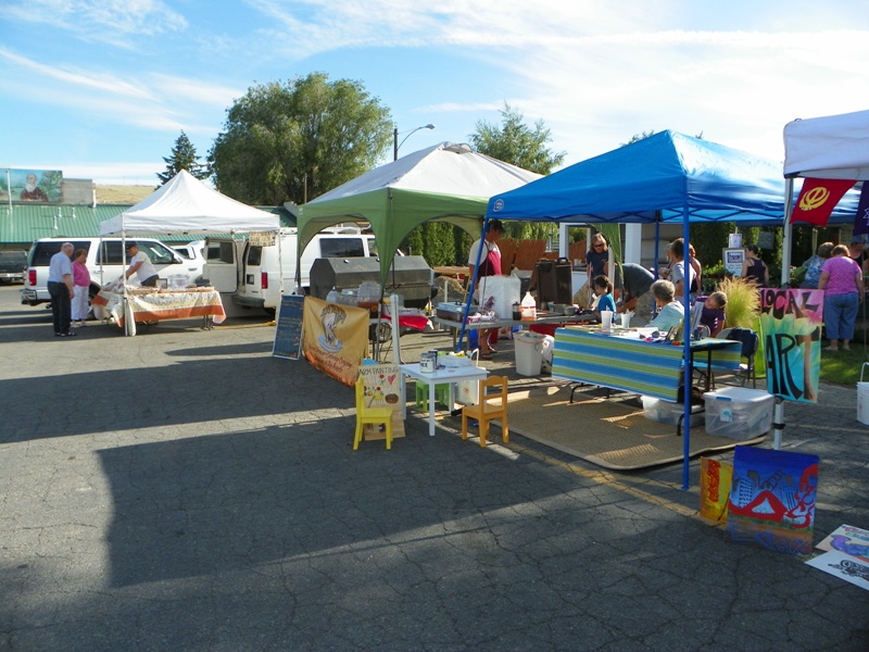 Photos: Selah’s Wednesday Market 2012 Season Opening 33