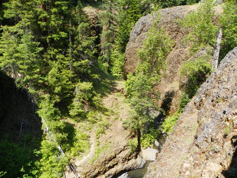 PHOTOS > EWA: Boulder Cave Hike & 4th of July Get Together 18