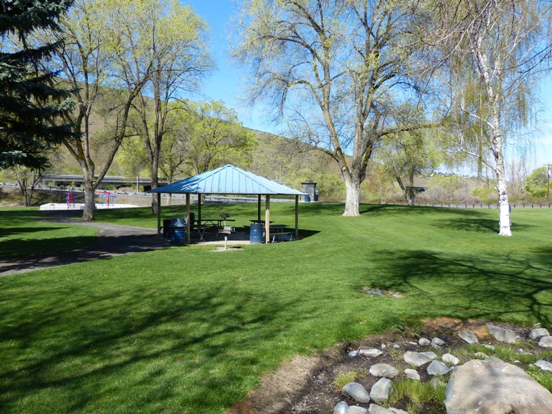 Selah Playland Riverside Park