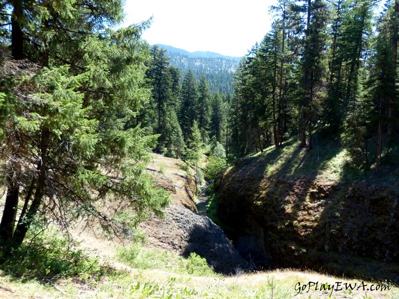 Boulder Cave