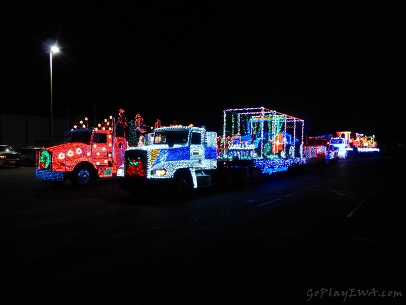 Selah Lighted Parade