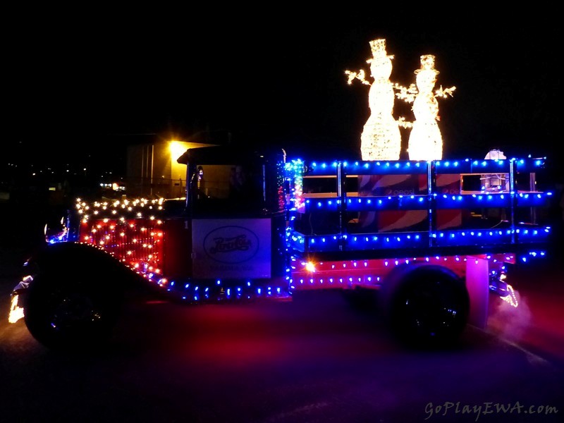 Selah Lighted Parade