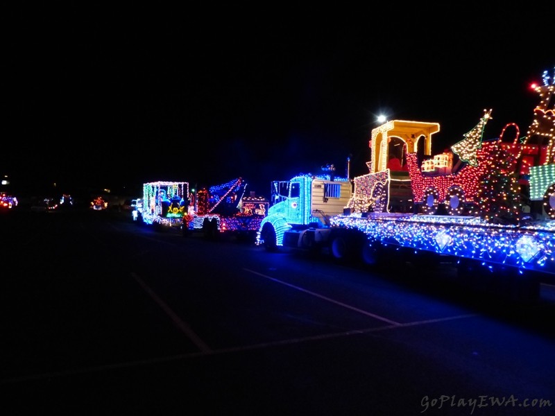 Selah Lighted Parade