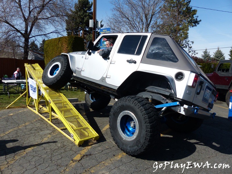 Selah Jeep Cruise