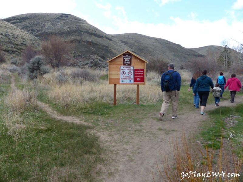 Selah Cub Scout Pack 276 Umtanum Creek hike