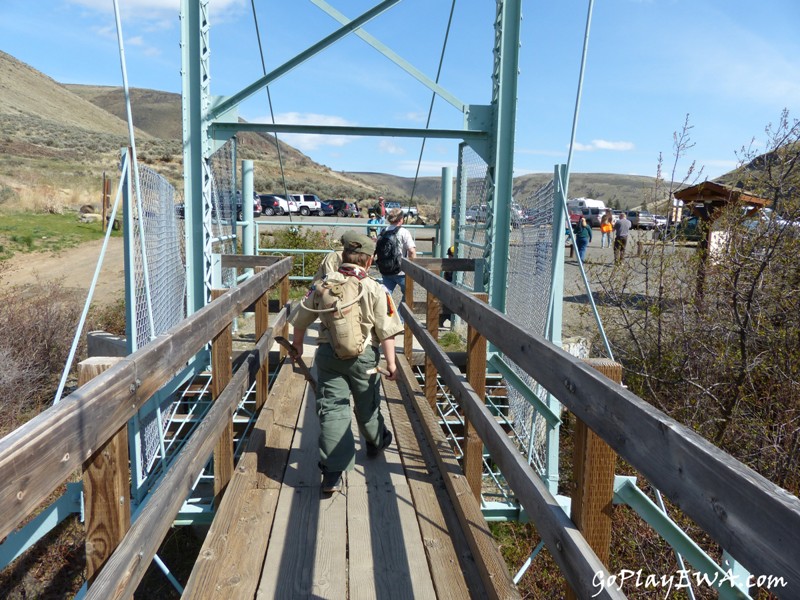 Selah Cub Scout Pack 276 Umtanum Creek hike