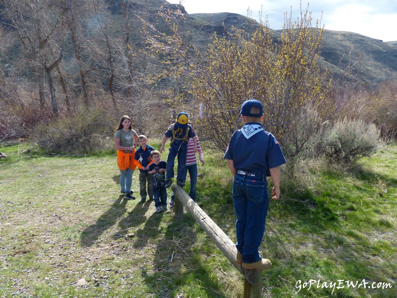 Selah Cub Scout Pack 276 Umtanum Creek hike