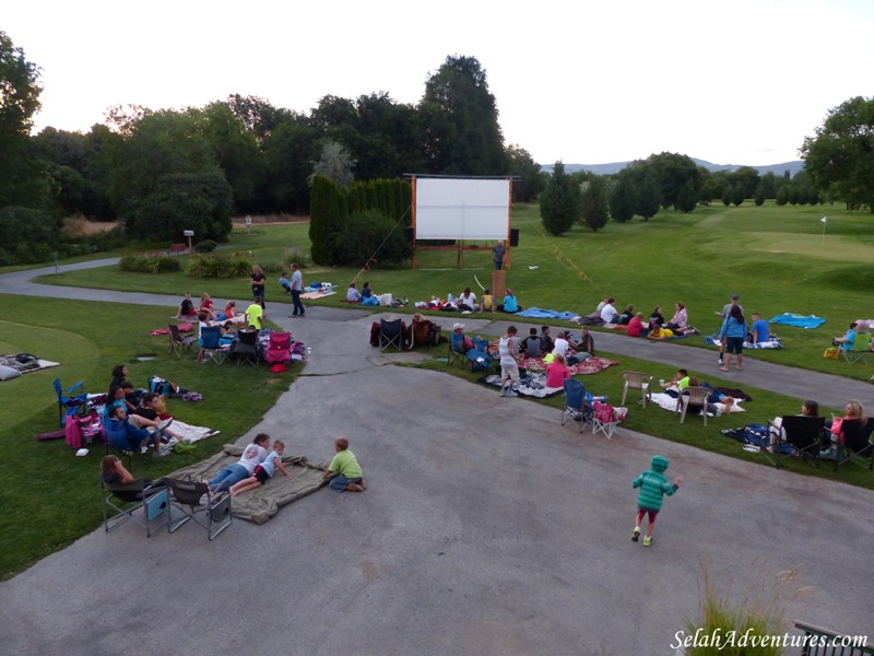 River Ridge Golf Course Movies on the Green
