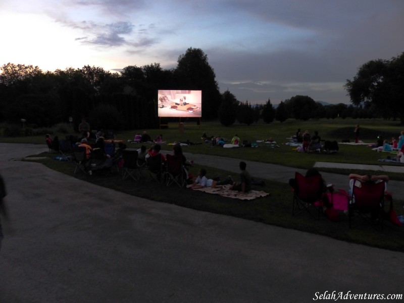 River Ridge Golf Course Movies on the Green