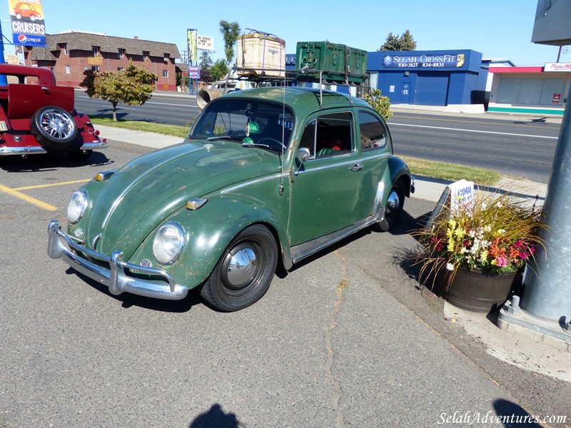 King's Row Skewered Apple Car Show