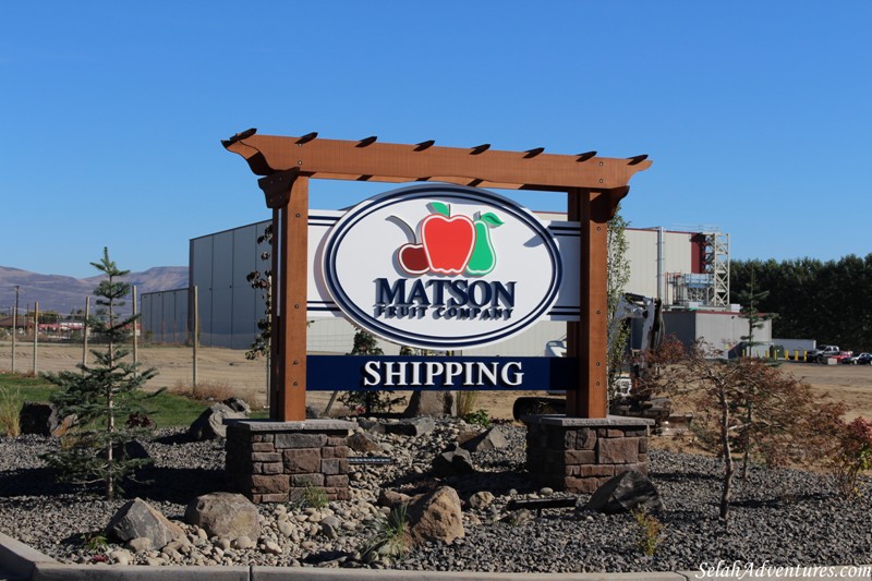 Matson Fruit Ribbon Cutting