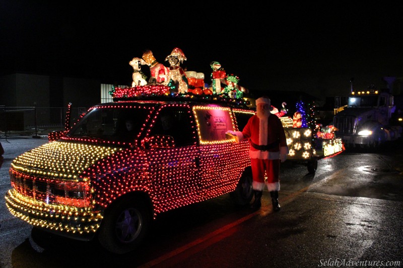 Photos The 2014 Selah Lighted Christmas Parade & Get together Graham