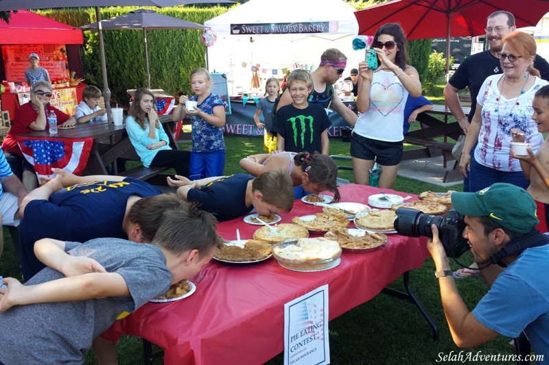 Selah Apple Pie Eating Contest