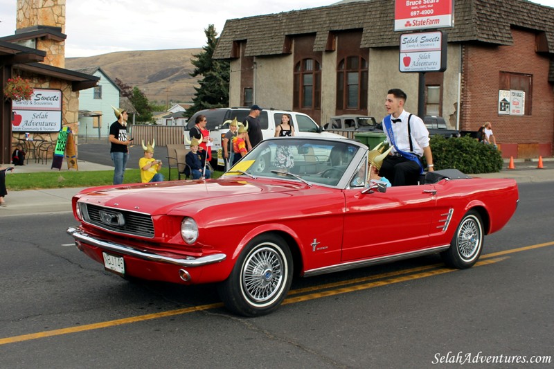 Selah Viking Pride Parade