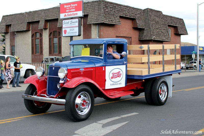 Selah Viking Pride Parade